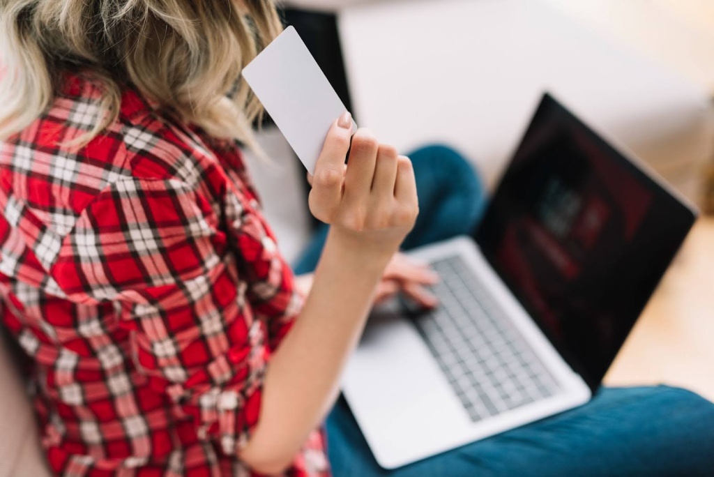 unnamed (5).jpg программист